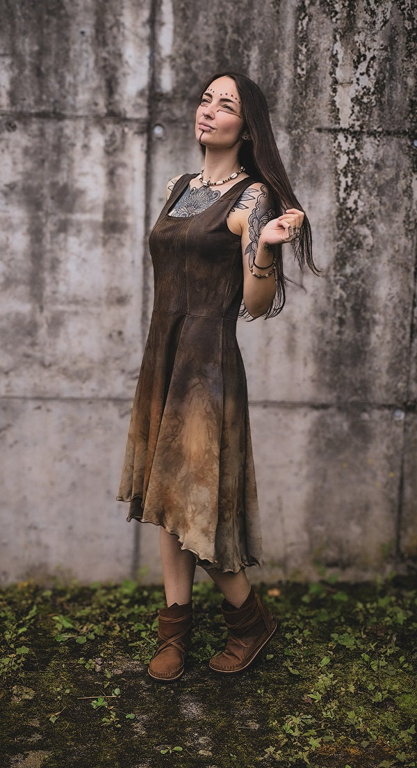 Gradient Tan Vokuhila Dress