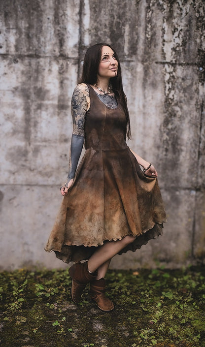 Gradient Tan Vokuhila Dress