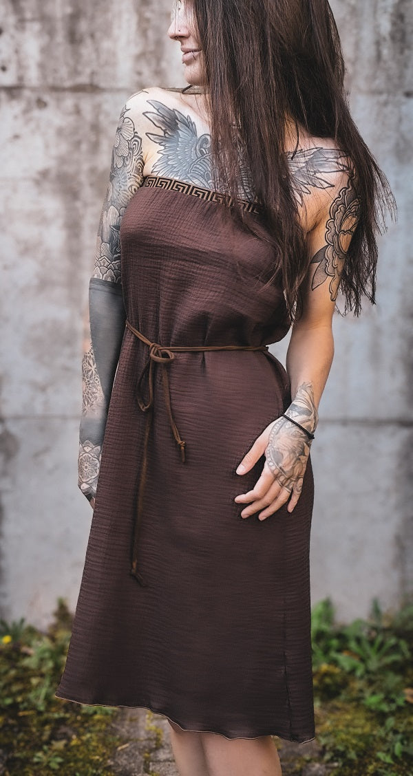 Musselin Bandeau Kleid Braun